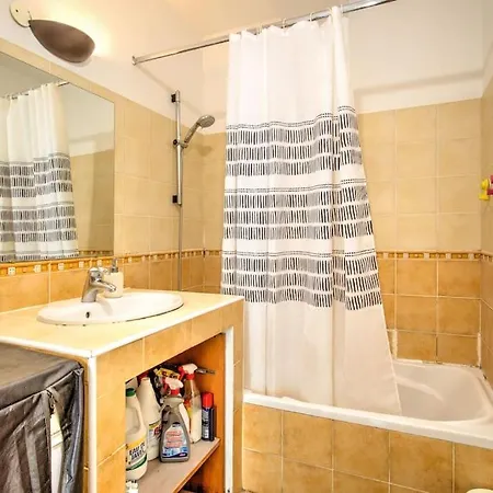 Grande Au Coeur De מונפלייה